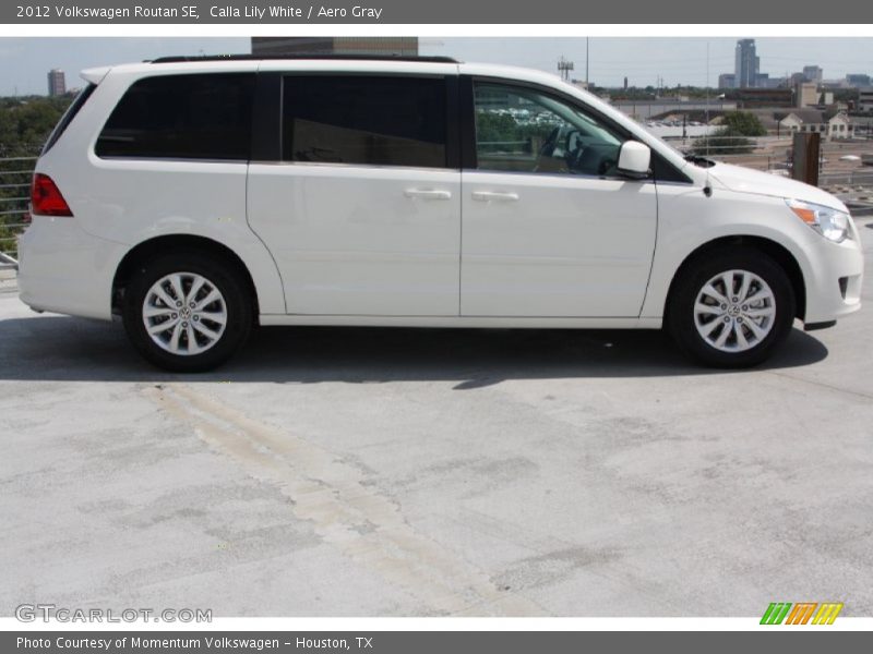Calla Lily White / Aero Gray 2012 Volkswagen Routan SE