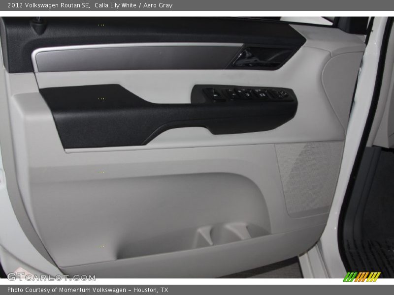 Calla Lily White / Aero Gray 2012 Volkswagen Routan SE
