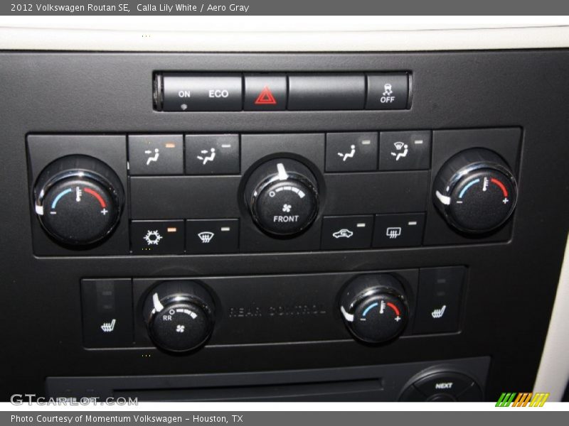Calla Lily White / Aero Gray 2012 Volkswagen Routan SE