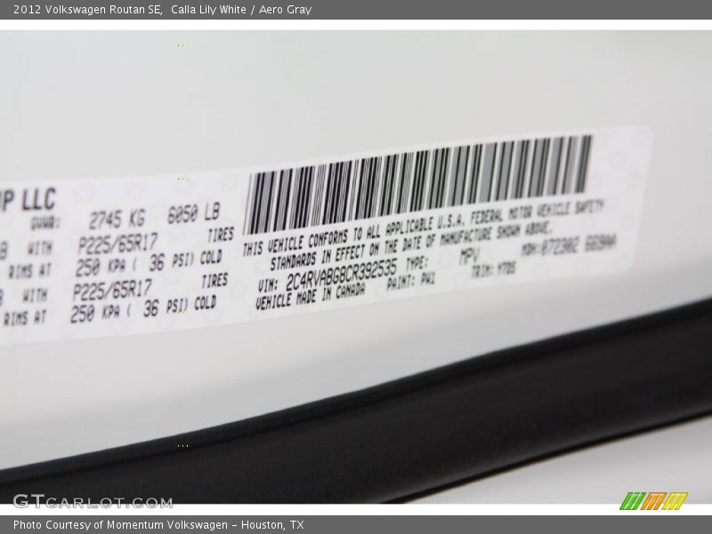 Calla Lily White / Aero Gray 2012 Volkswagen Routan SE