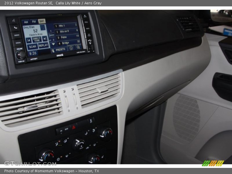 Calla Lily White / Aero Gray 2012 Volkswagen Routan SE