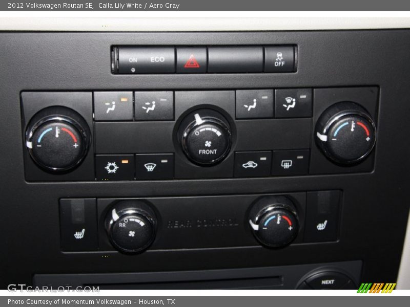 Calla Lily White / Aero Gray 2012 Volkswagen Routan SE