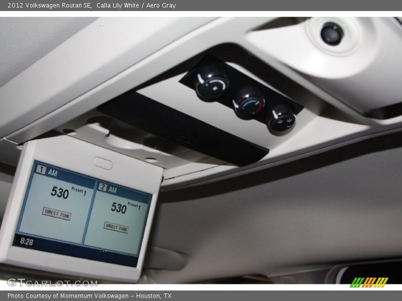 Calla Lily White / Aero Gray 2012 Volkswagen Routan SE