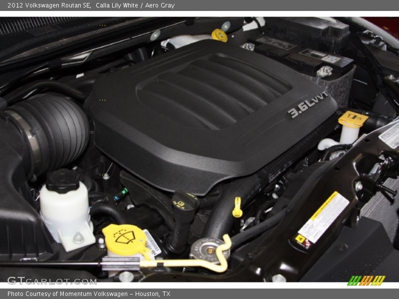 Calla Lily White / Aero Gray 2012 Volkswagen Routan SE