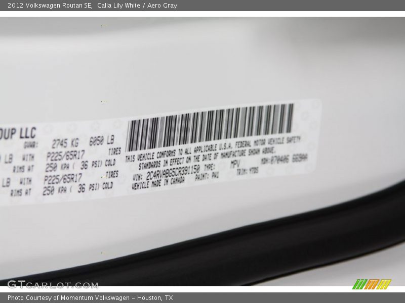 Calla Lily White / Aero Gray 2012 Volkswagen Routan SE