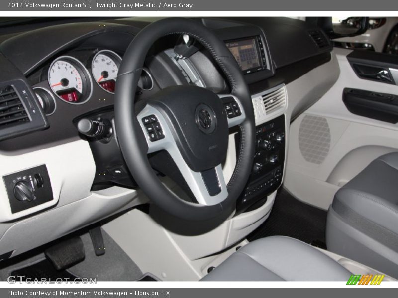 Twilight Gray Metallic / Aero Gray 2012 Volkswagen Routan SE