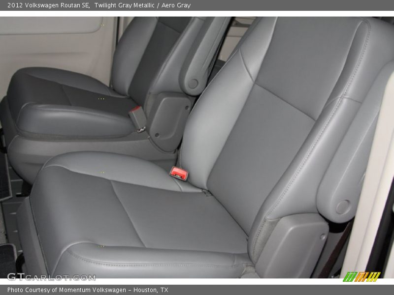 Twilight Gray Metallic / Aero Gray 2012 Volkswagen Routan SE