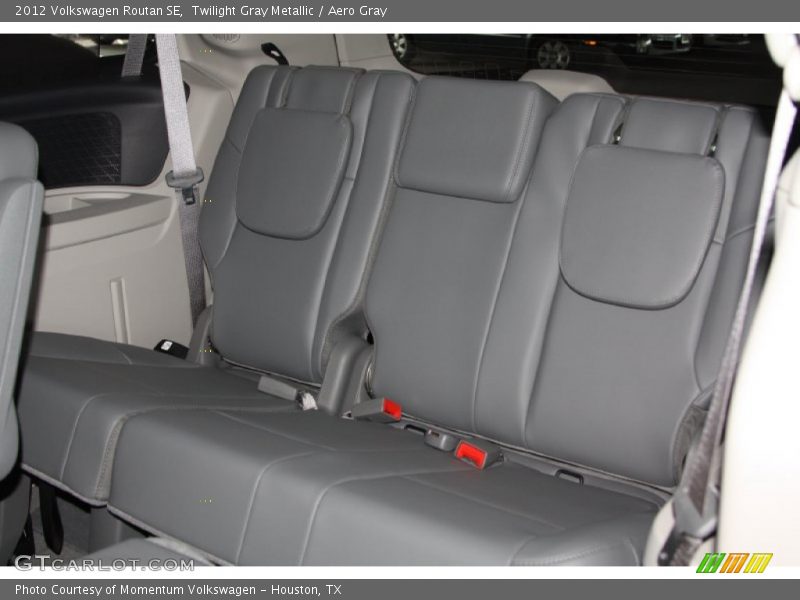 Twilight Gray Metallic / Aero Gray 2012 Volkswagen Routan SE