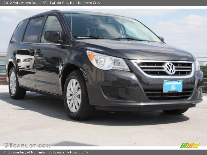 Twilight Gray Metallic / Aero Gray 2012 Volkswagen Routan SE