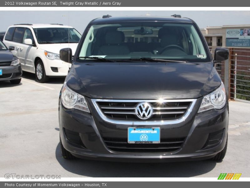 Twilight Gray Metallic / Aero Gray 2012 Volkswagen Routan SE