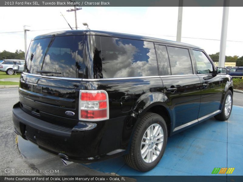 Tuxedo Black Metallic / Charcoal Black 2013 Ford Flex SEL