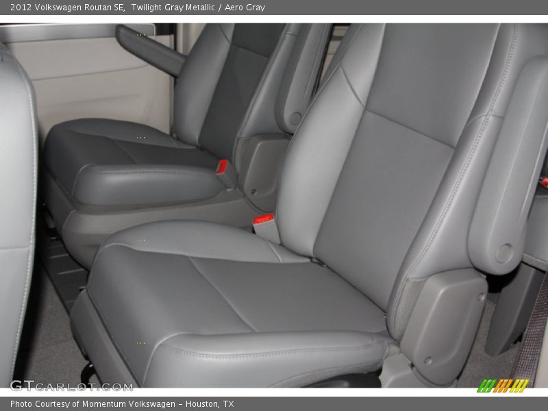 Twilight Gray Metallic / Aero Gray 2012 Volkswagen Routan SE