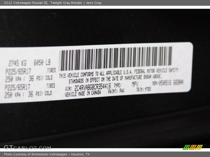 Twilight Gray Metallic / Aero Gray 2012 Volkswagen Routan SE