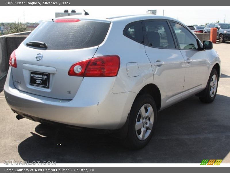Silver Ice / Black 2009 Nissan Rogue S