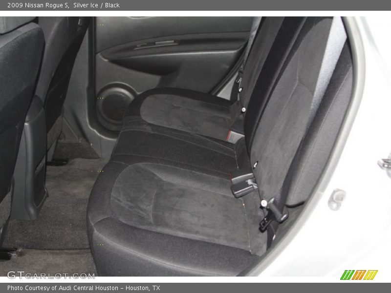 Silver Ice / Black 2009 Nissan Rogue S