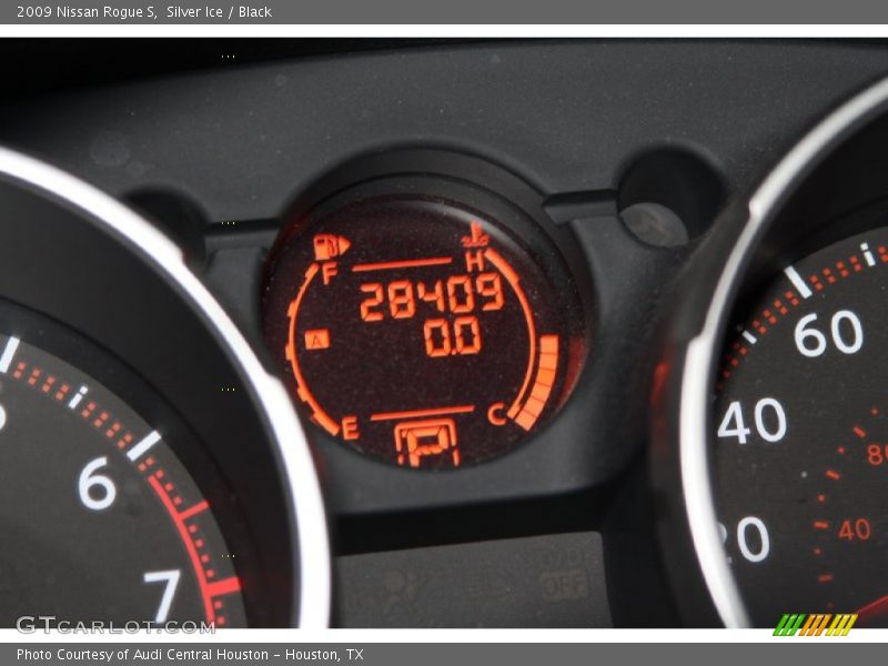 Silver Ice / Black 2009 Nissan Rogue S