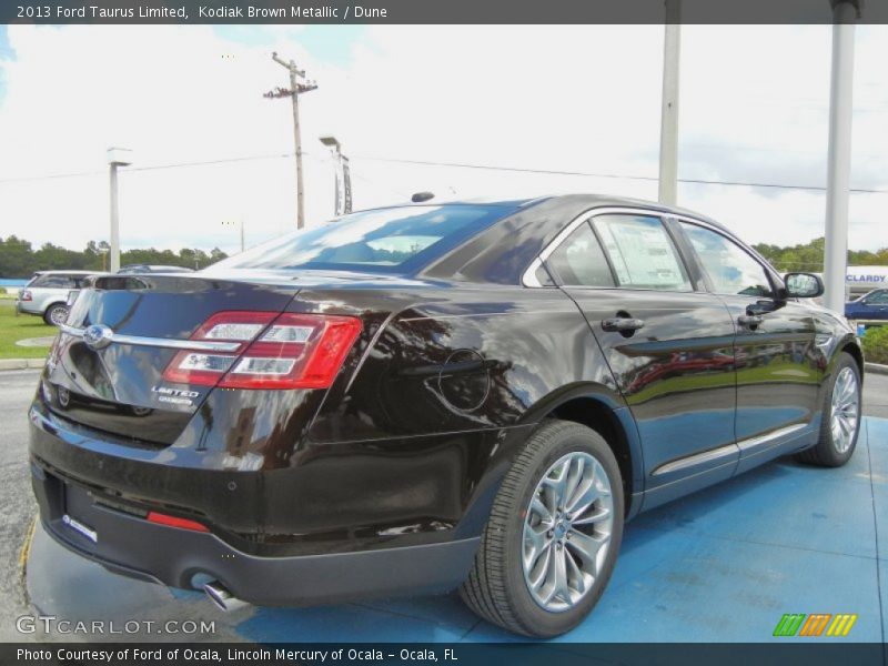 Kodiak Brown Metallic / Dune 2013 Ford Taurus Limited