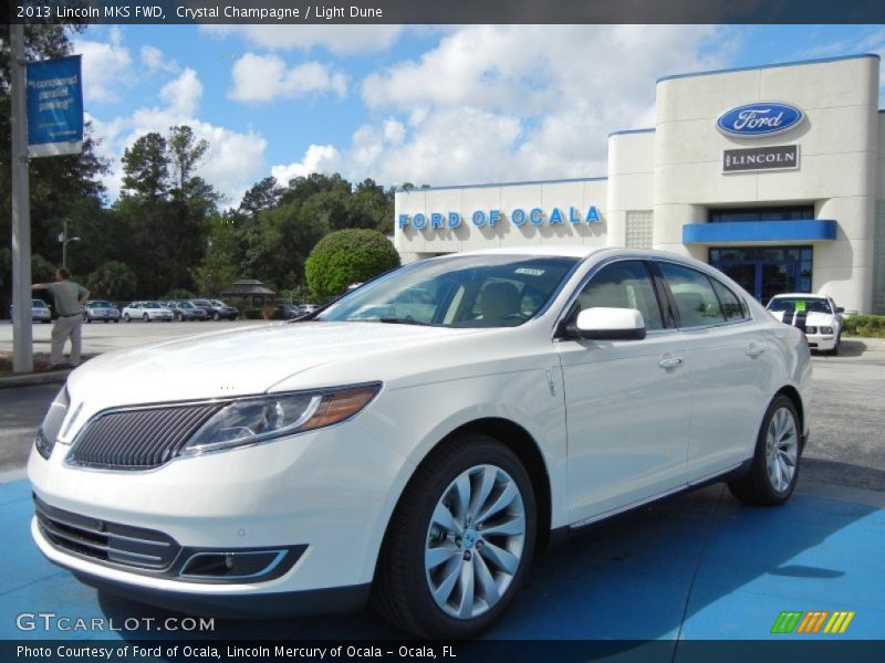 Crystal Champagne / Light Dune 2013 Lincoln MKS FWD