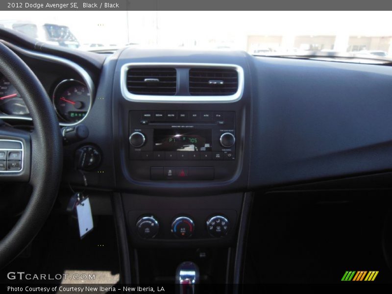 Black / Black 2012 Dodge Avenger SE