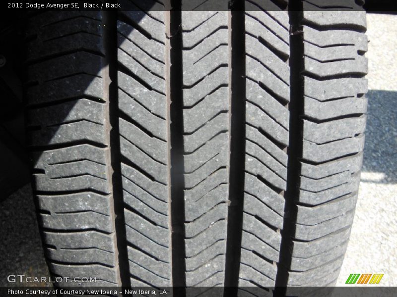 Black / Black 2012 Dodge Avenger SE