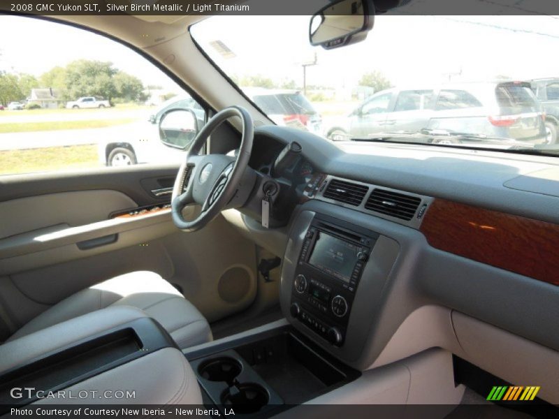 Silver Birch Metallic / Light Titanium 2008 GMC Yukon SLT