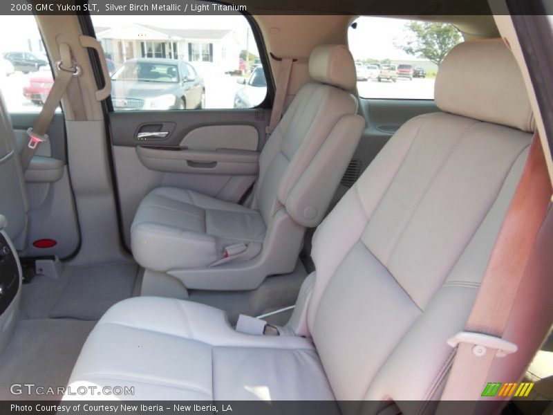 Silver Birch Metallic / Light Titanium 2008 GMC Yukon SLT