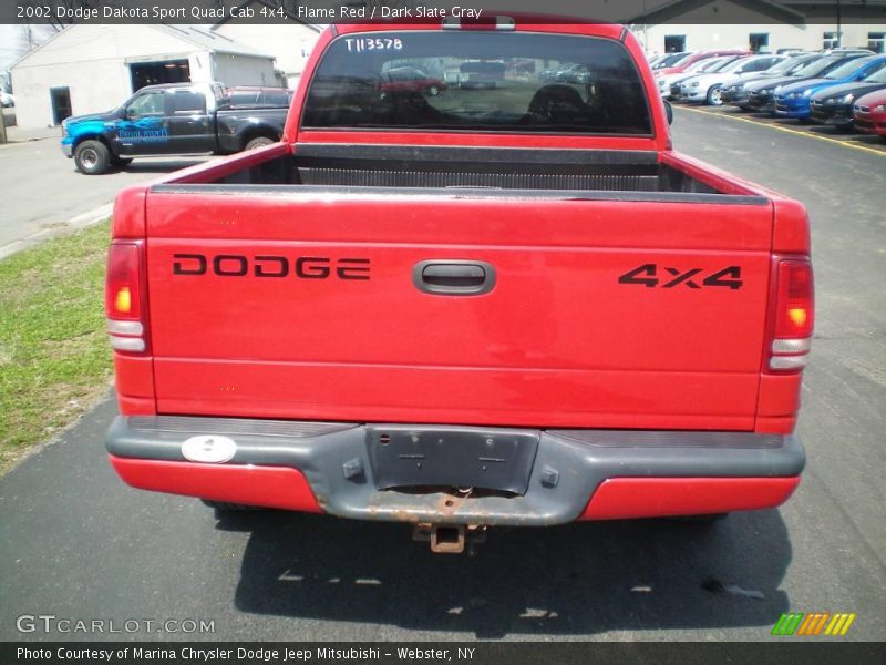 Flame Red / Dark Slate Gray 2002 Dodge Dakota Sport Quad Cab 4x4