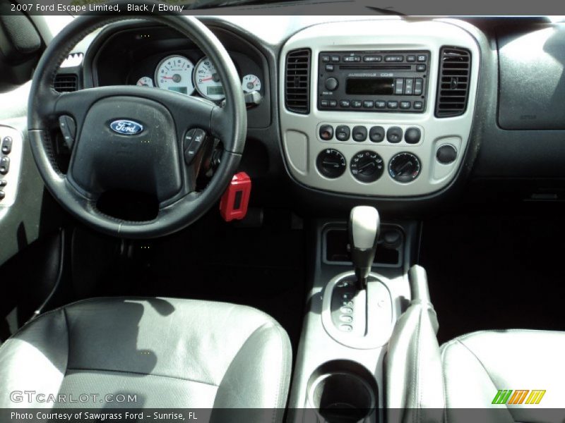 Dashboard of 2007 Escape Limited