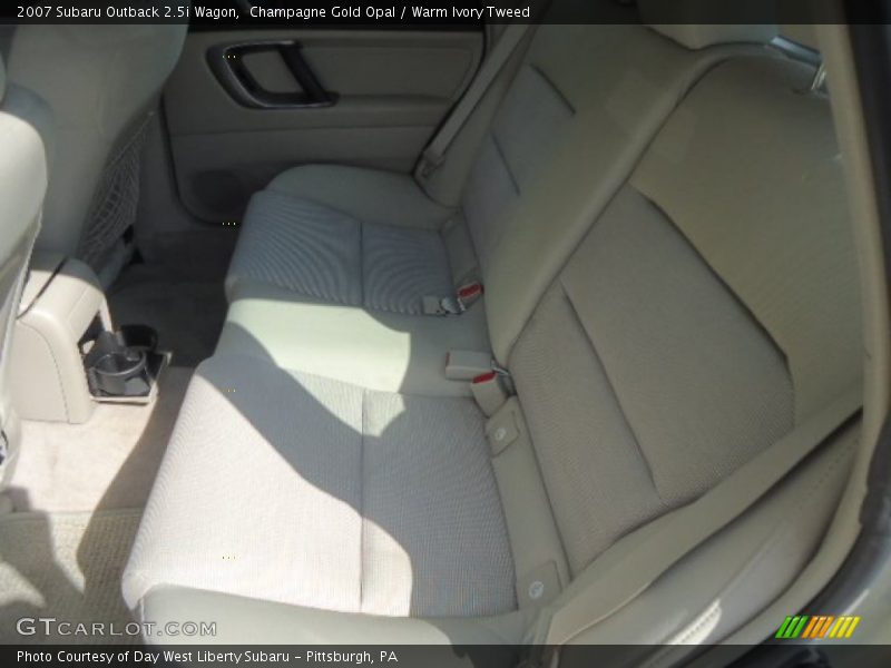 Champagne Gold Opal / Warm Ivory Tweed 2007 Subaru Outback 2.5i Wagon