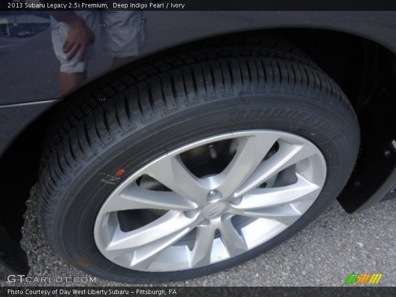 Deep Indigo Pearl / Ivory 2013 Subaru Legacy 2.5i Premium