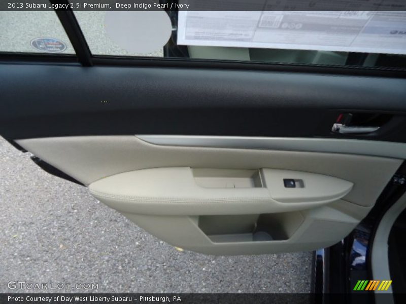 Deep Indigo Pearl / Ivory 2013 Subaru Legacy 2.5i Premium