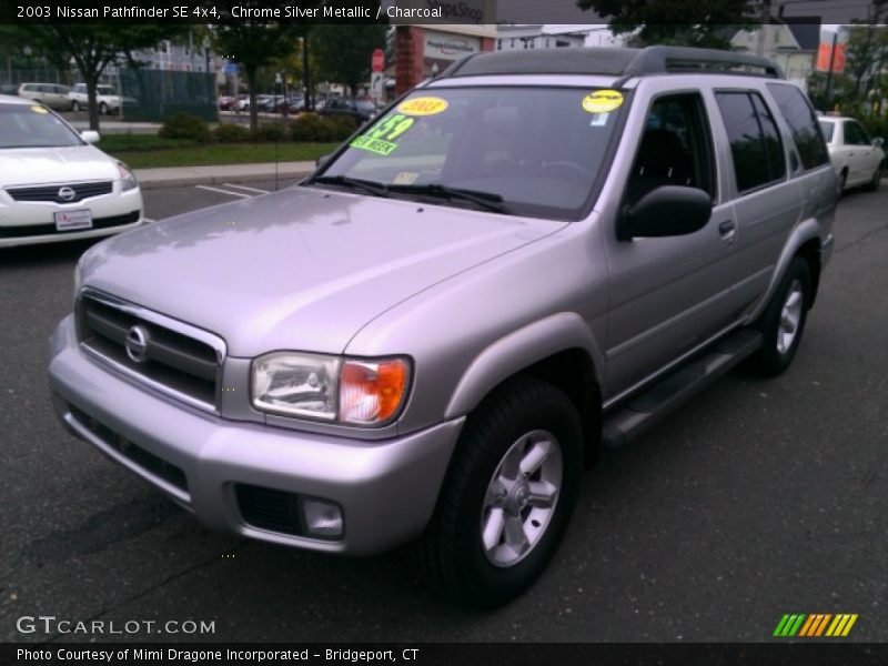 Chrome Silver Metallic / Charcoal 2003 Nissan Pathfinder SE 4x4