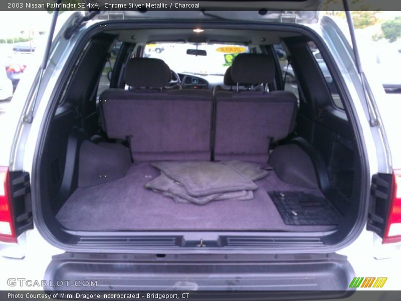 Chrome Silver Metallic / Charcoal 2003 Nissan Pathfinder SE 4x4
