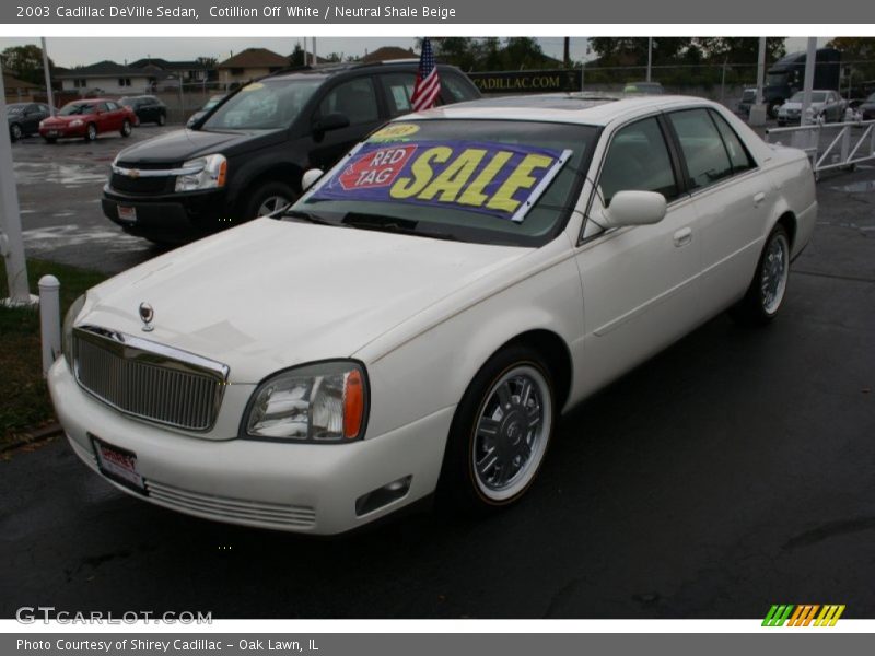 Cotillion Off White / Neutral Shale Beige 2003 Cadillac DeVille Sedan