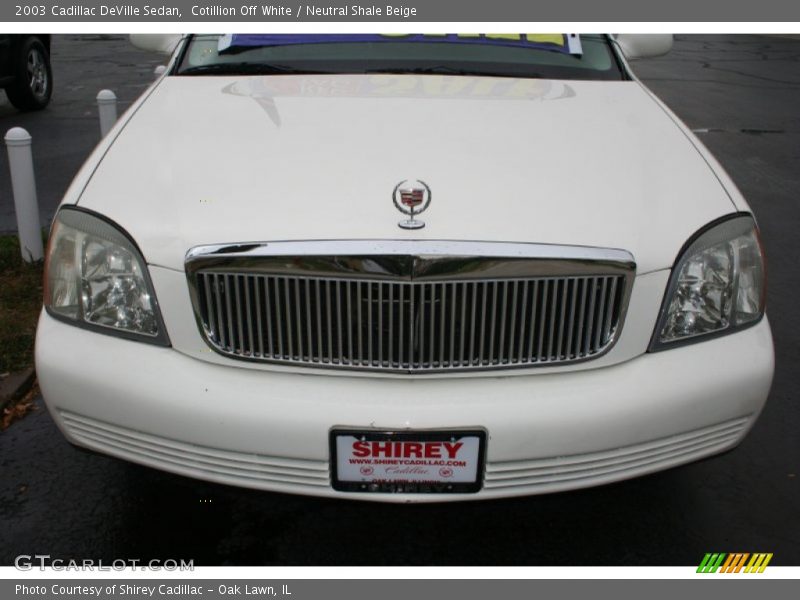 Cotillion Off White / Neutral Shale Beige 2003 Cadillac DeVille Sedan
