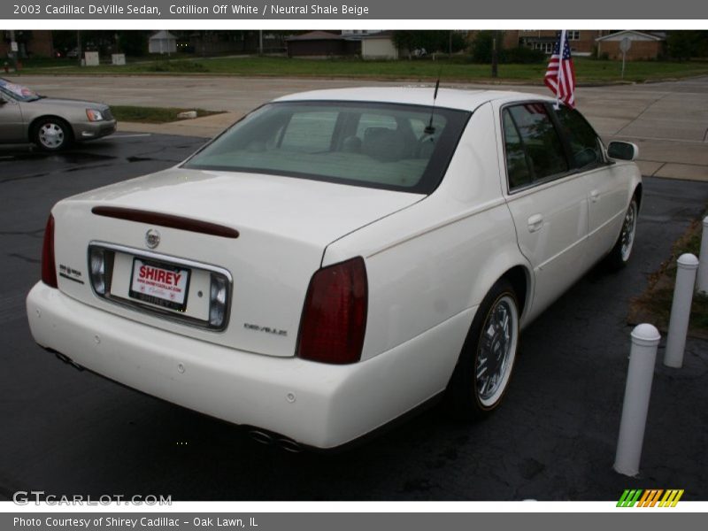Cotillion Off White / Neutral Shale Beige 2003 Cadillac DeVille Sedan