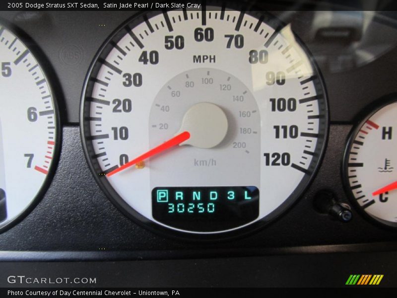 Satin Jade Pearl / Dark Slate Gray 2005 Dodge Stratus SXT Sedan