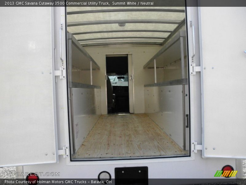 Summit White / Neutral 2013 GMC Savana Cutaway 3500 Commercial Utility Truck