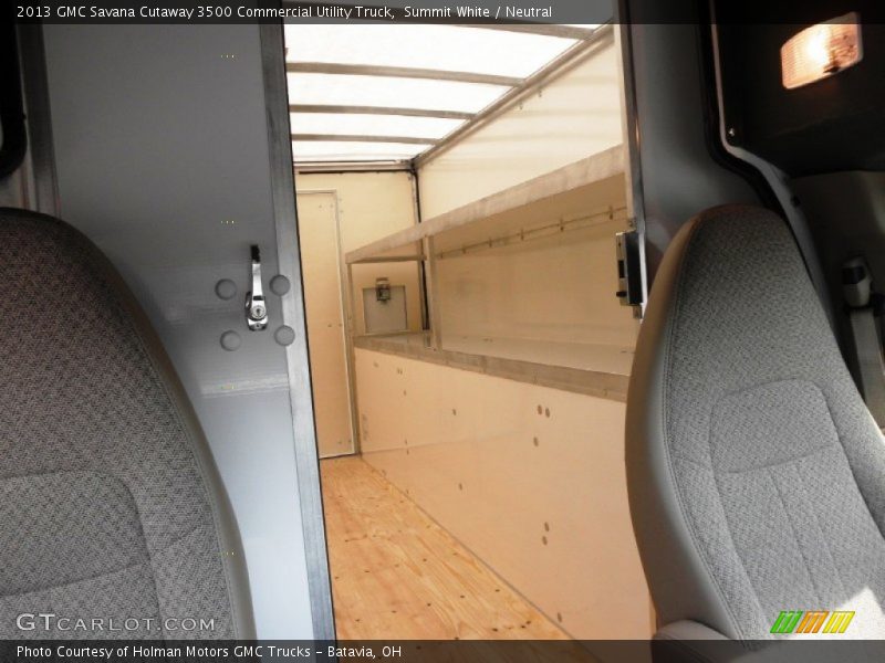 Summit White / Neutral 2013 GMC Savana Cutaway 3500 Commercial Utility Truck