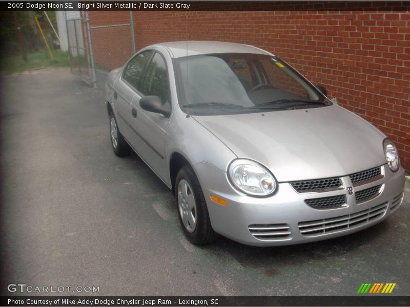 Bright Silver Metallic / Dark Slate Gray 2005 Dodge Neon SE