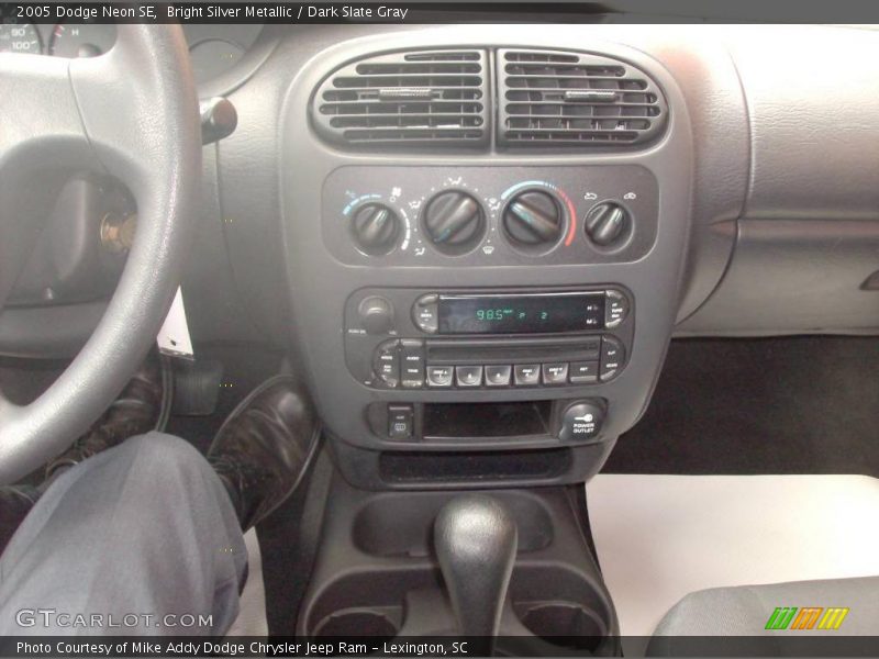 Bright Silver Metallic / Dark Slate Gray 2005 Dodge Neon SE
