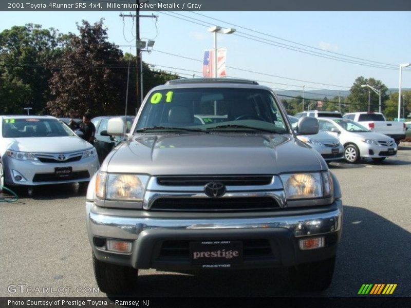 Millennium Silver Metallic / Gray 2001 Toyota 4Runner SR5 4x4