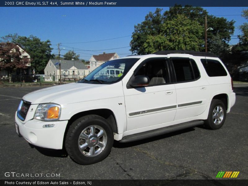 Front 3/4 View of 2003 Envoy XL SLT 4x4