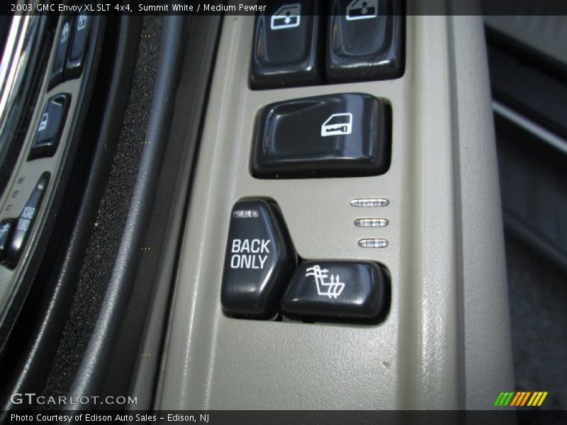 Controls of 2003 Envoy XL SLT 4x4