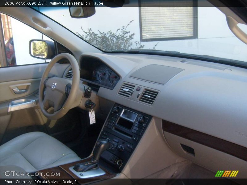 Willow Green Metallic / Taupe 2006 Volvo XC90 2.5T