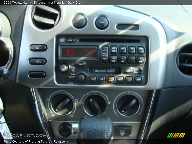 Lunar Mist Metallic / Dark Gray 2003 Toyota Matrix XR