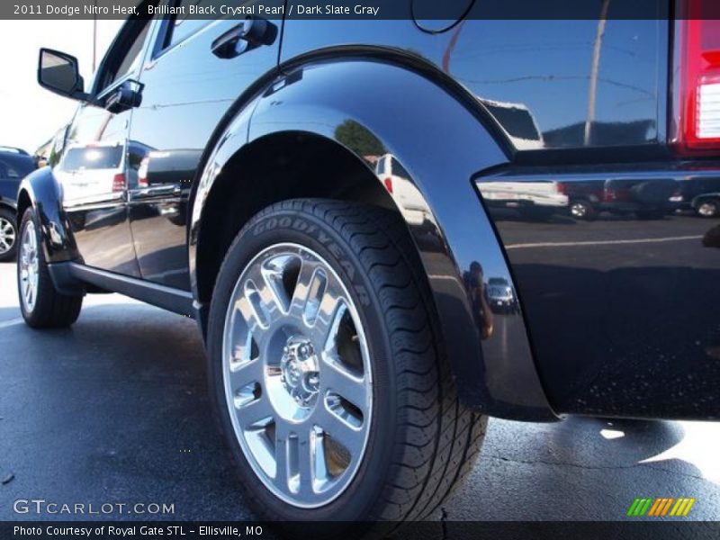 Brilliant Black Crystal Pearl / Dark Slate Gray 2011 Dodge Nitro Heat