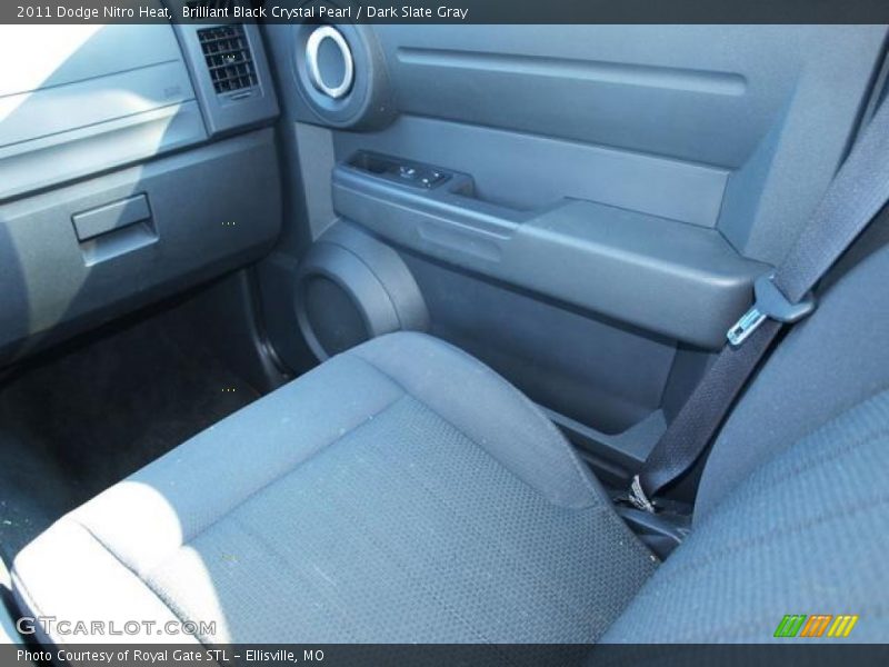 Brilliant Black Crystal Pearl / Dark Slate Gray 2011 Dodge Nitro Heat