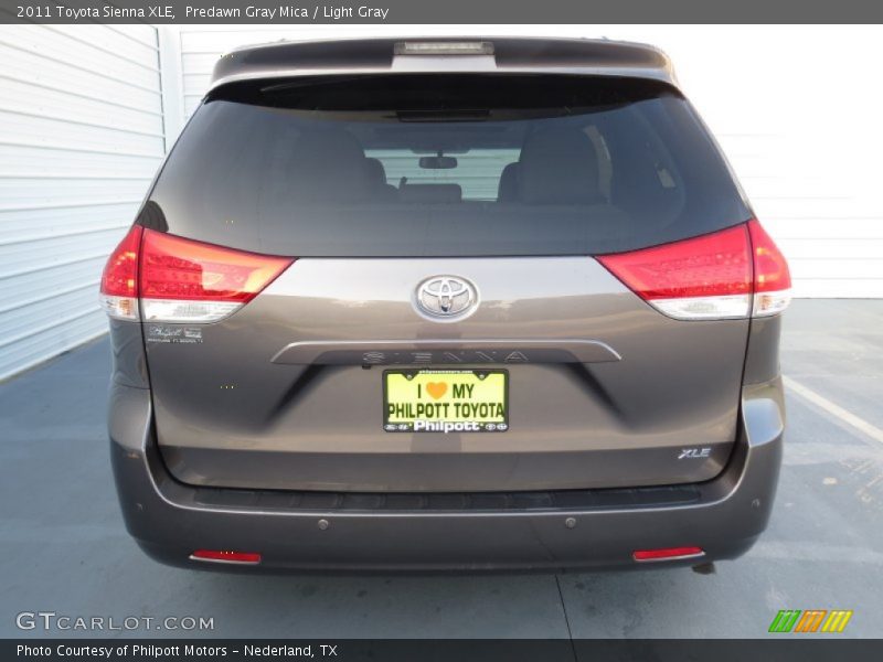 Predawn Gray Mica / Light Gray 2011 Toyota Sienna XLE
