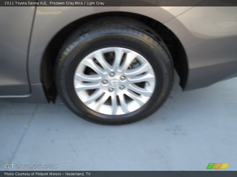 Predawn Gray Mica / Light Gray 2011 Toyota Sienna XLE
